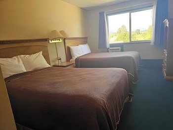 Ocean Marina Hotel