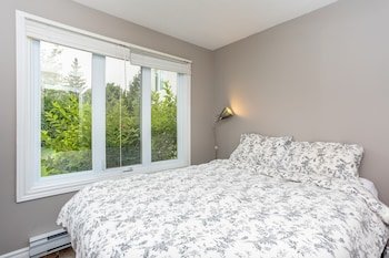 The Lodges at Blue Mountain - Sierra Lane Condos