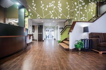 Sleep Inn & Suites