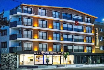 Del Puerto Hotel