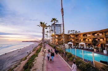 Pacific Terrace