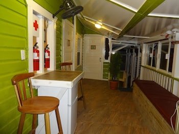 Cocopele Inn