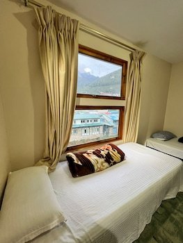 Hotel Camp De Base