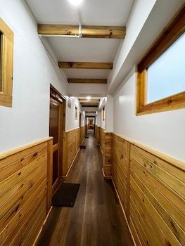 Hotel Camp De Base