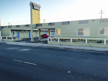 Town House Motel