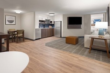 Heritage Inn & Suites Rehoboth Beach
