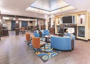 La Quinta Inn & Suites by Wyndham Houston Hobby Airport