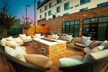 Courtyard Cartersville