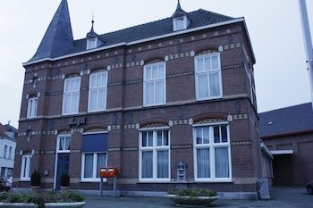 Hotel Royal Sas Van Gent