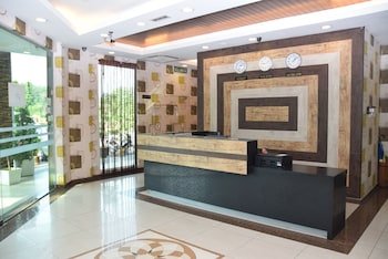 Sky Star Hotel