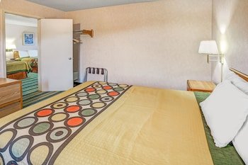 Super 8 by Wyndham Yreka