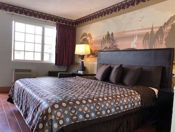 Stardust Inn I-805 Naval Base