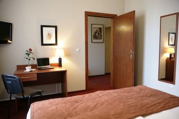 Globus Aparthotel