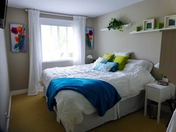 Mt Bakerview Bed And Breakfast