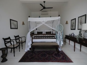 Villa Space