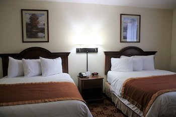 Hawthorn Suites by Wyndham Louisville East