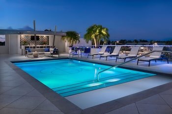 H2O Suites