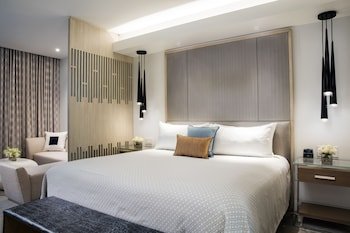 H2O Suites