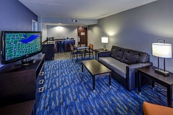 Holiday Inn Cleveland Northeast - Mentor
