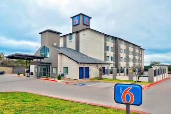 Motel 6 Marble Falls