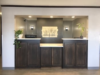 Super 8 by Wyndham Neosho