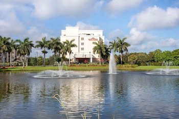 Hawthorn Extended Stay by Wyndham West Palm Beach