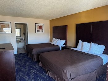 Red Lion Inn & Suites Redding