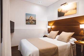 Ferreira Hostal