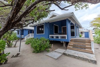 Barefoot Cay Boutique Resort & Marina