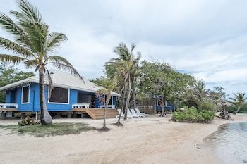 Barefoot Cay Boutique Resort & Marina