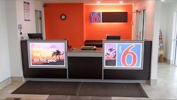 Motel 6 Cleveland Intl. Airport - N. Ridgeville