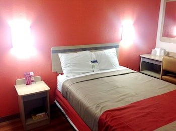 Motel 6 Cleveland Intl. Airport - N. Ridgeville