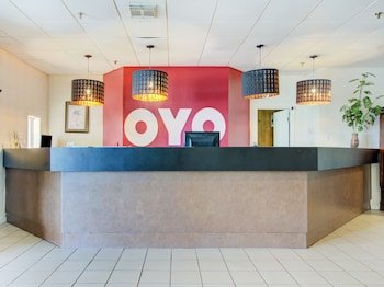 OYO Hotel Dundee By Crystal Lake