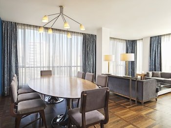Metropol Palace