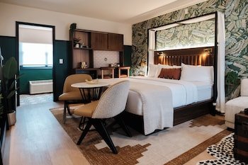 Tidewater Inn