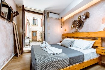 Bozzali Deluxe Hotel