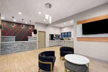 Ramada by Wyndham Bainbridge
