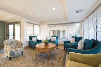 Sandpiper Lodge