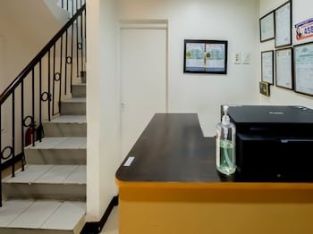 City Stay Inns Slex Makati by OYO