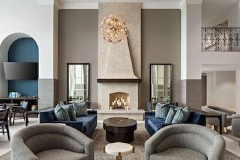 Grand Pacific Palisades Hotel & Resort