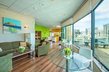 Grand Park Hotel and Suites Vancouver Downtown