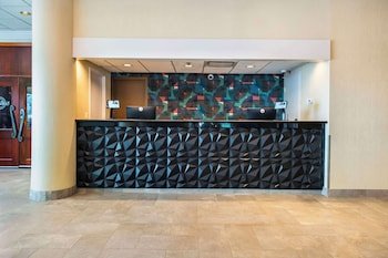 Grand Park Hotel and Suites Vancouver Downtown