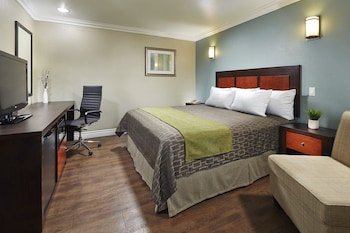 American Inn Downey