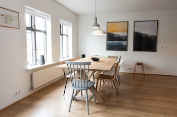 Mengi Apartments
