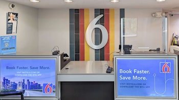 Motel 6 Nashua