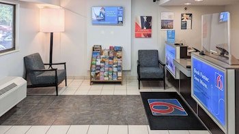 Motel 6 Nashua