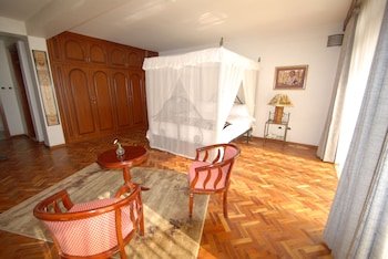 Asham Africa Hotel