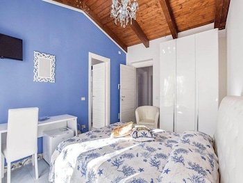 Botti House