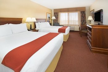 Holiday Inn Express & Suites Las Vegas