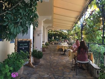 Sebastian's - Agios Gordios beach